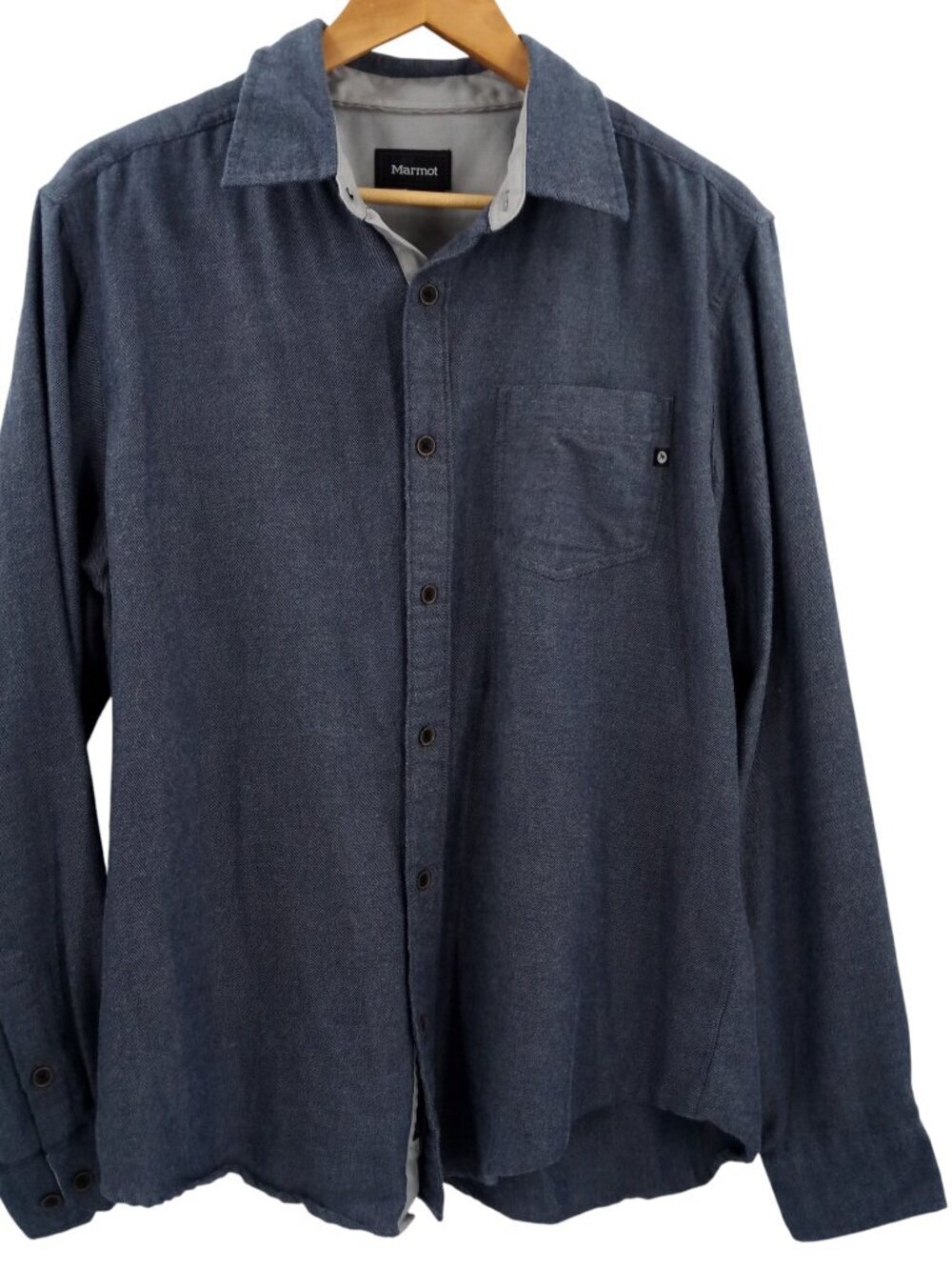 Marmot Long Sleeve Button Front Chambray Shirt Size L Blue Cotton Collar